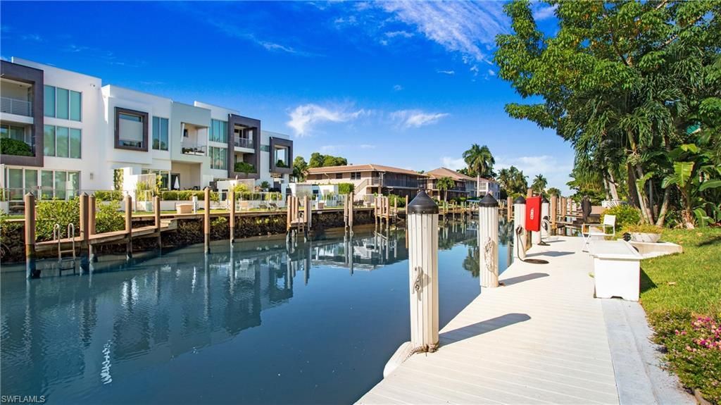 1560 Blue Point Ave, Unit 3, Naples, FL 34102 Photo