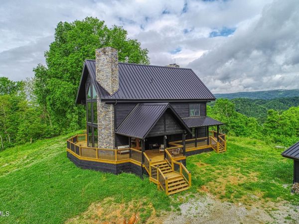 833 Duck Creek Road, Sneedville, TN 37869