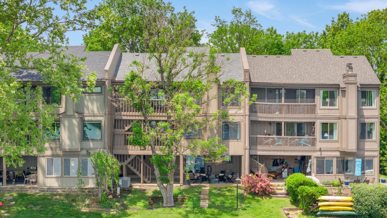 543 Laketower Drive, Unit 140, Lexington, KY 40502 Main Photo