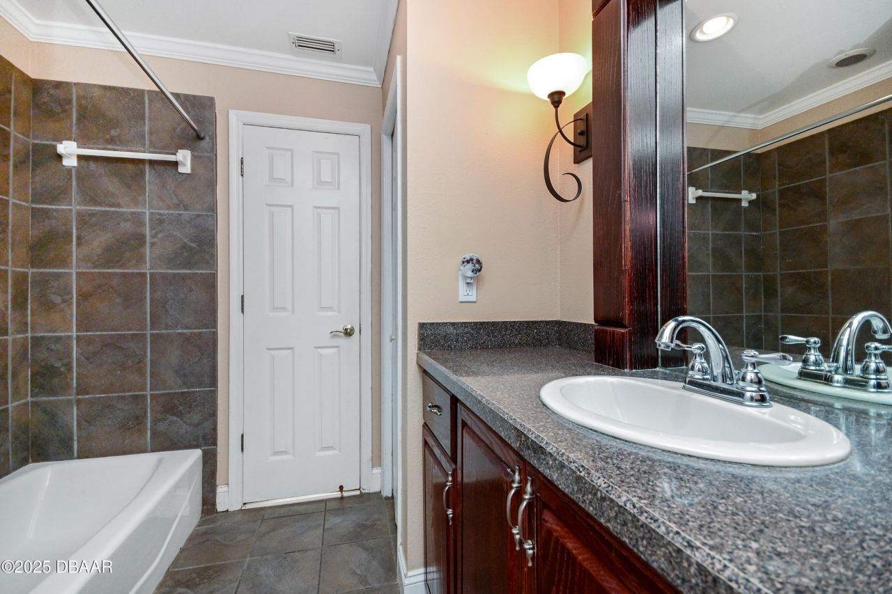 682 Ferncliff Drive, Port Orange, FL 32127 Photo