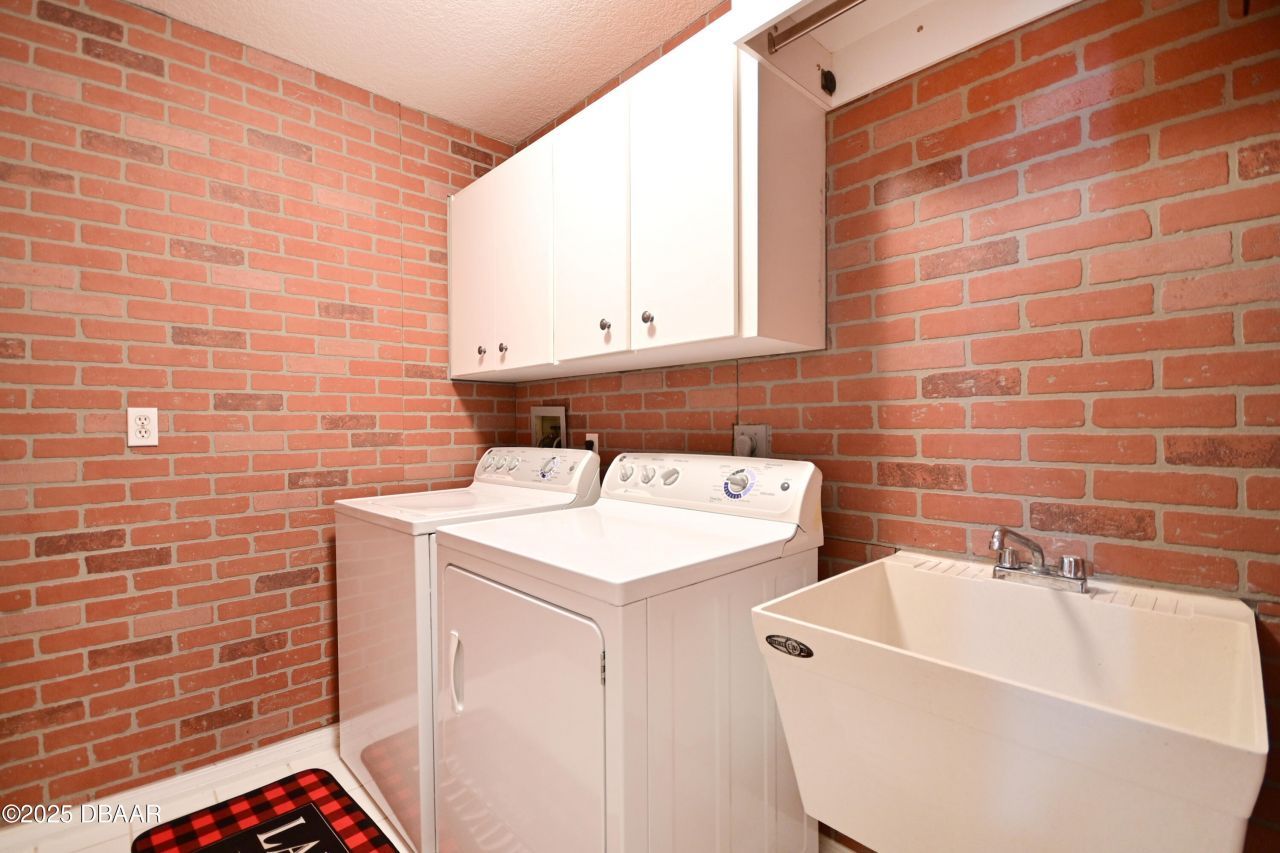 682 Ferncliff Drive, Port Orange, FL 32127 Photo