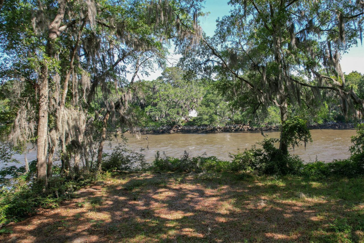 2180 Wappoo Hall Road Photo 7