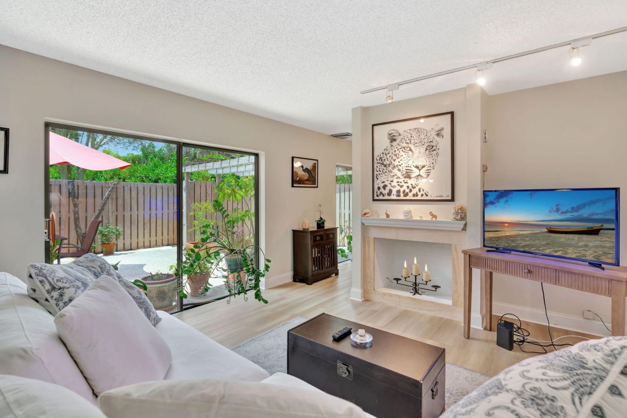 1518 15th Lane, Palm Beach Gardens, FL 33418 Photo