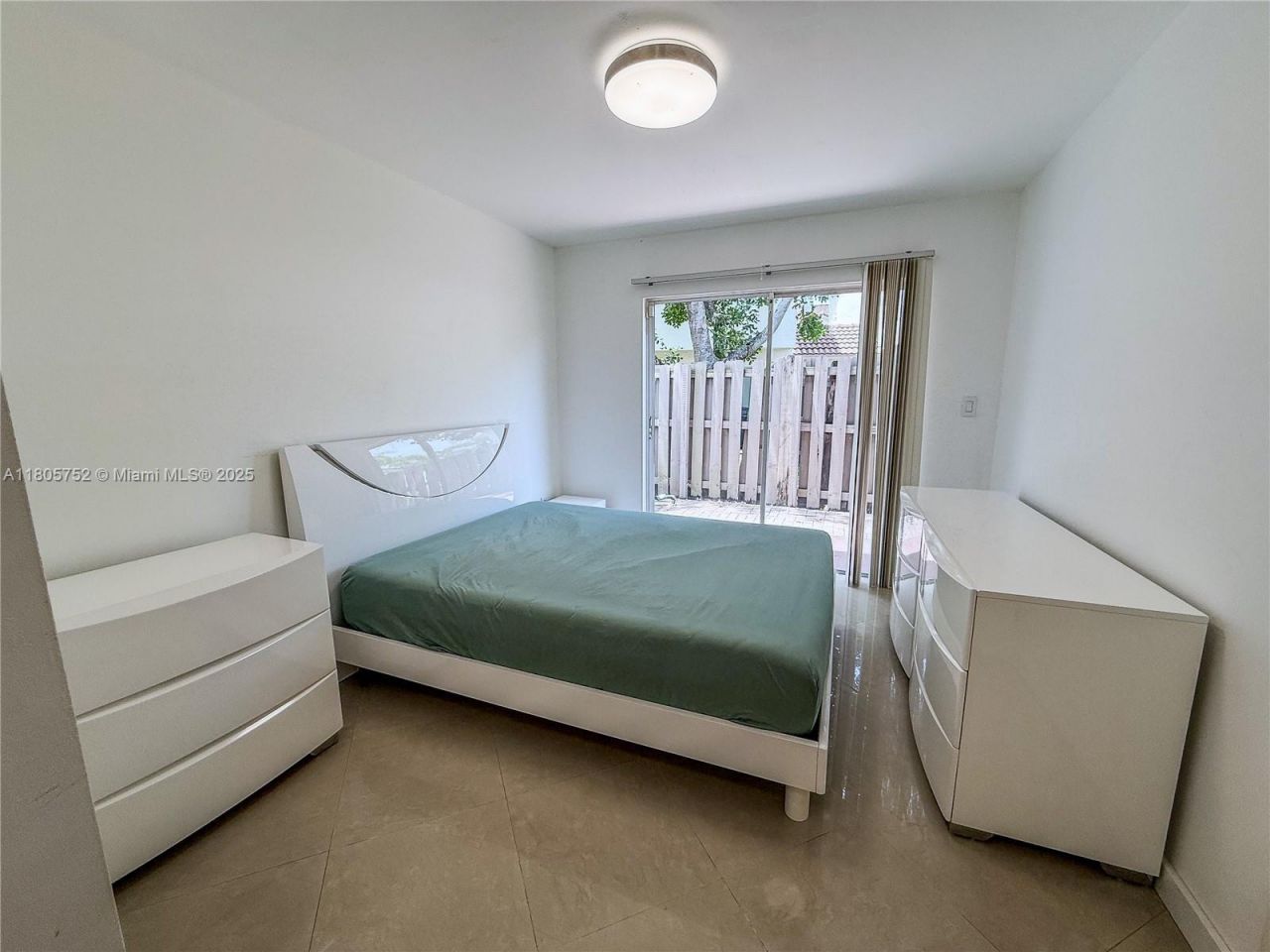 805 NW 108th Ter, Unit 7L5, Pembroke Pines, FL 33026 Photo