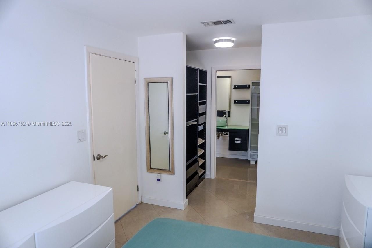 805 NW 108th Ter, Unit 7L5, Pembroke Pines, FL 33026 Photo