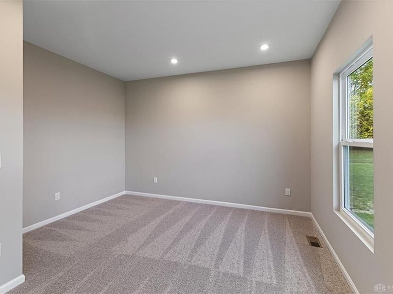 134 Kenneth Hamilton Way, Yellow Springs, OH 45387 Photo 6