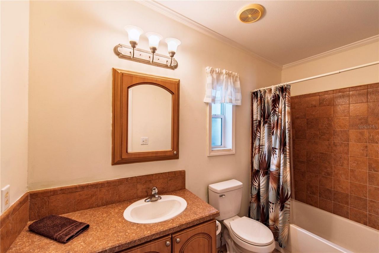 28 Windmill Boulevard, Punta Gorda, FL 33950 Photo