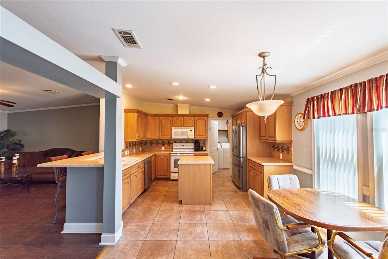 28 Windmill Boulevard, Punta Gorda, FL 33950 Photo