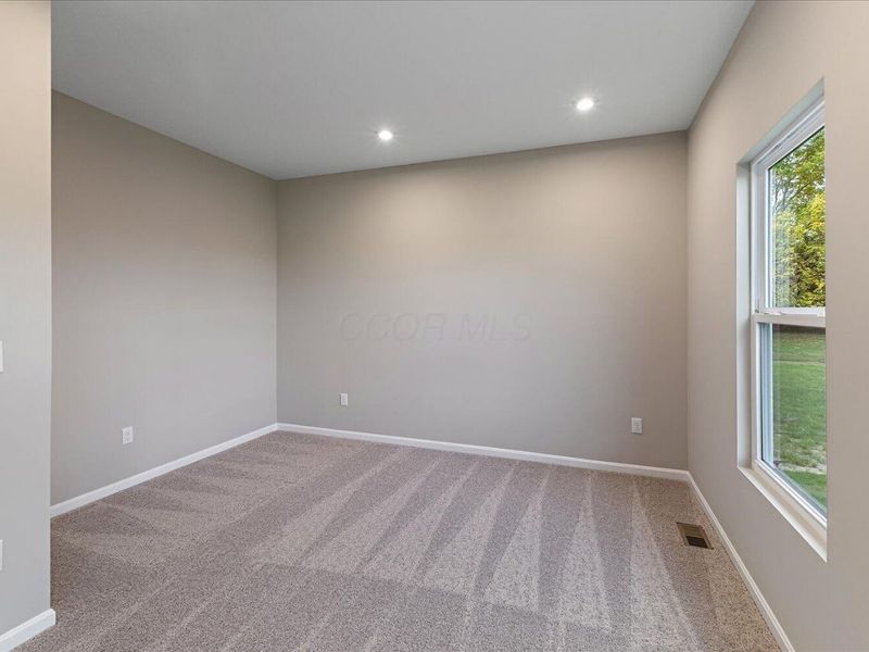 134 Kenneth Hamilton Way, Yellow Springs, OH 45387 Photo 6