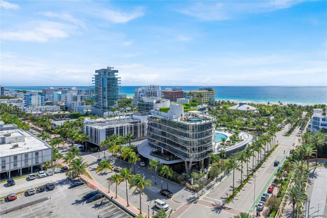 300 S Pointe Dr, Unit 1505, Miami Beach, FL 33139 Photo