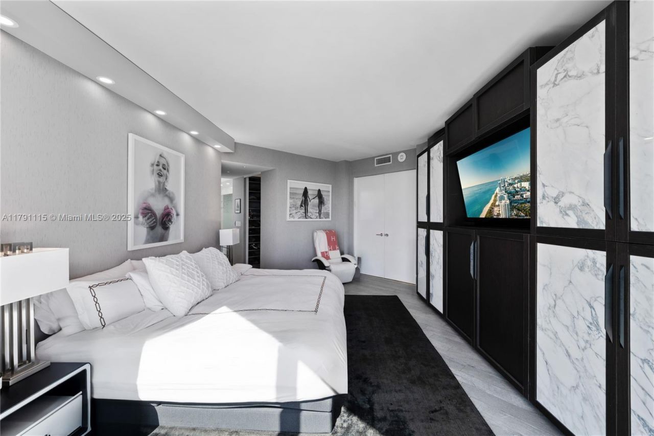 300 S Pointe Dr, Unit 1505, Miami Beach, FL 33139 Photo