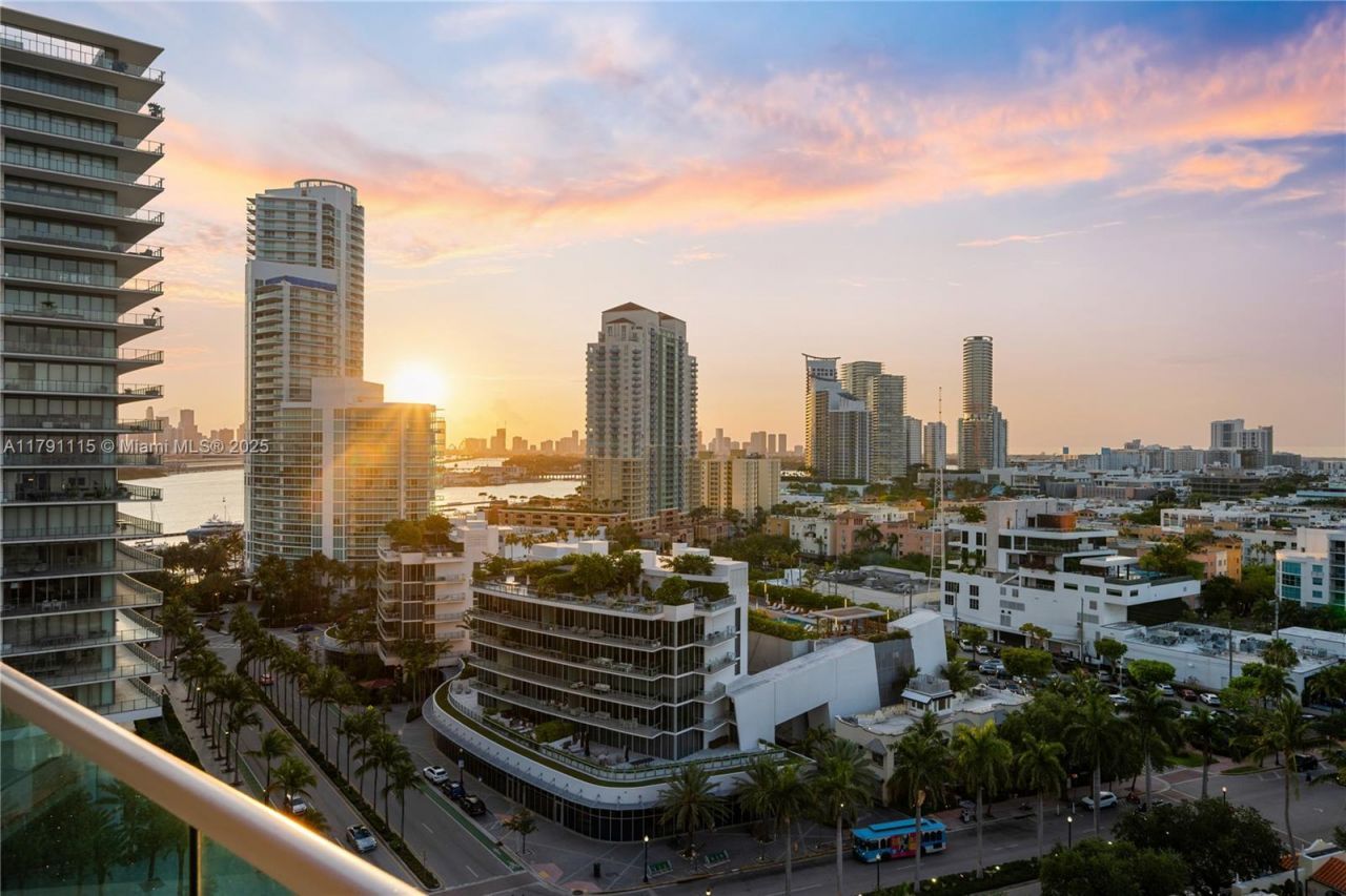 300 S Pointe Dr, Unit 1505, Miami Beach, FL 33139 Photo