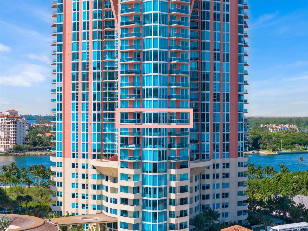 300 S Pointe Dr, Unit 1505, Miami Beach, FL 33139 Photo