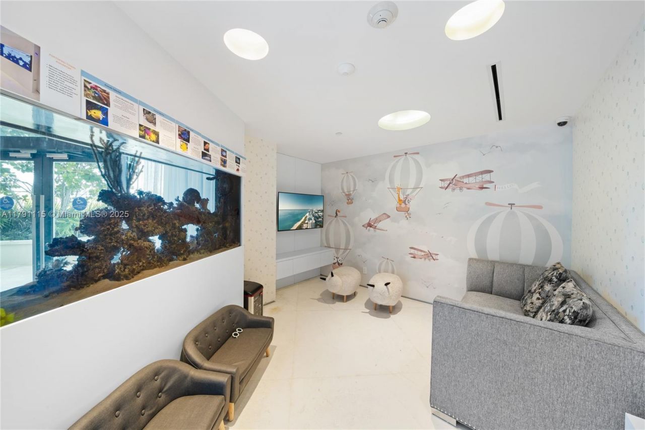 300 S Pointe Dr, Unit 1505, Miami Beach, FL 33139 Photo