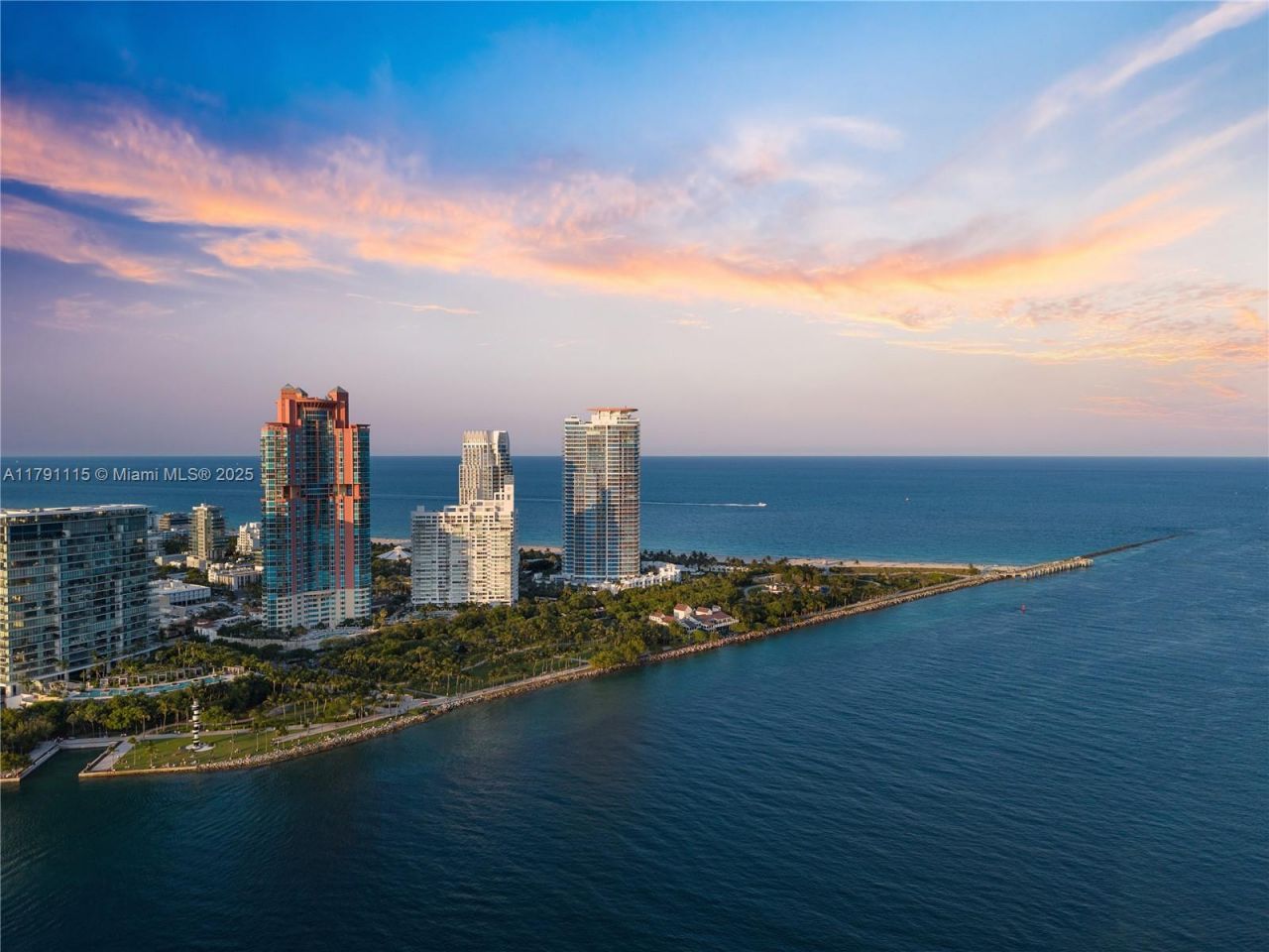 300 S Pointe Dr, Unit 1505, Miami Beach, FL 33139 Photo