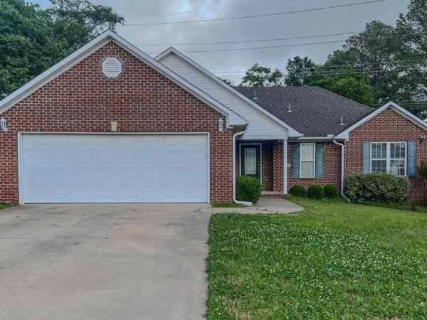 700 Amberwood, Jonesboro, AR 72401