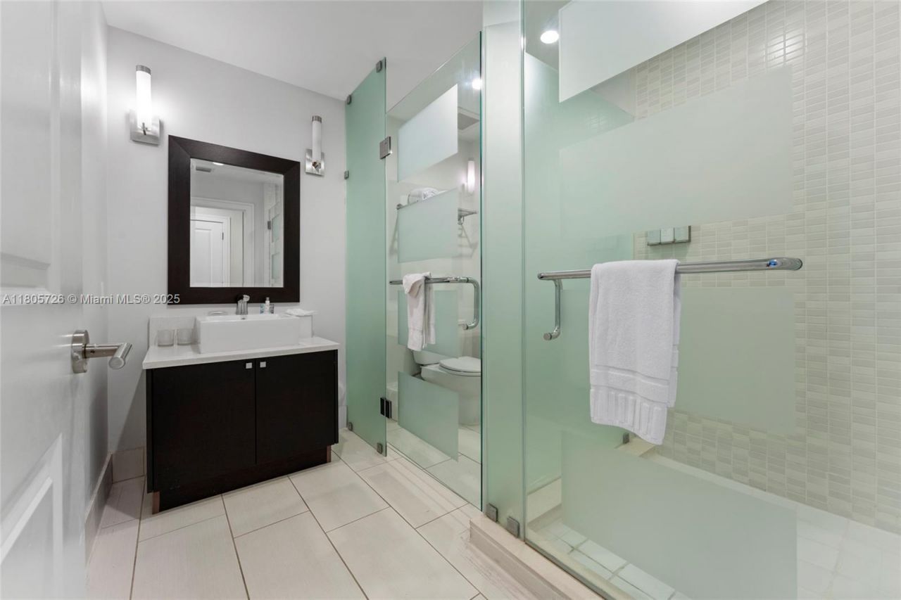 5300 NW 87th Ave, Unit 1112, Doral, FL 33178 Photo