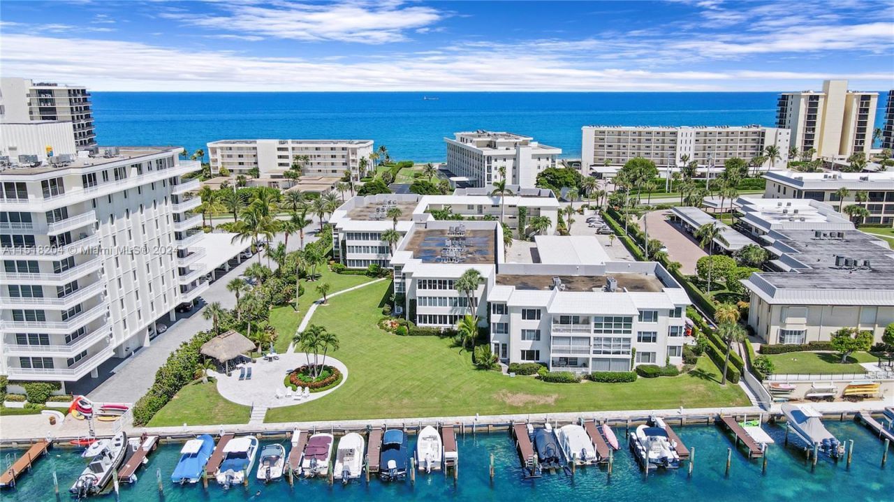 325 Beach Road, Unit 301, Tequesta, FL 33469 Photo