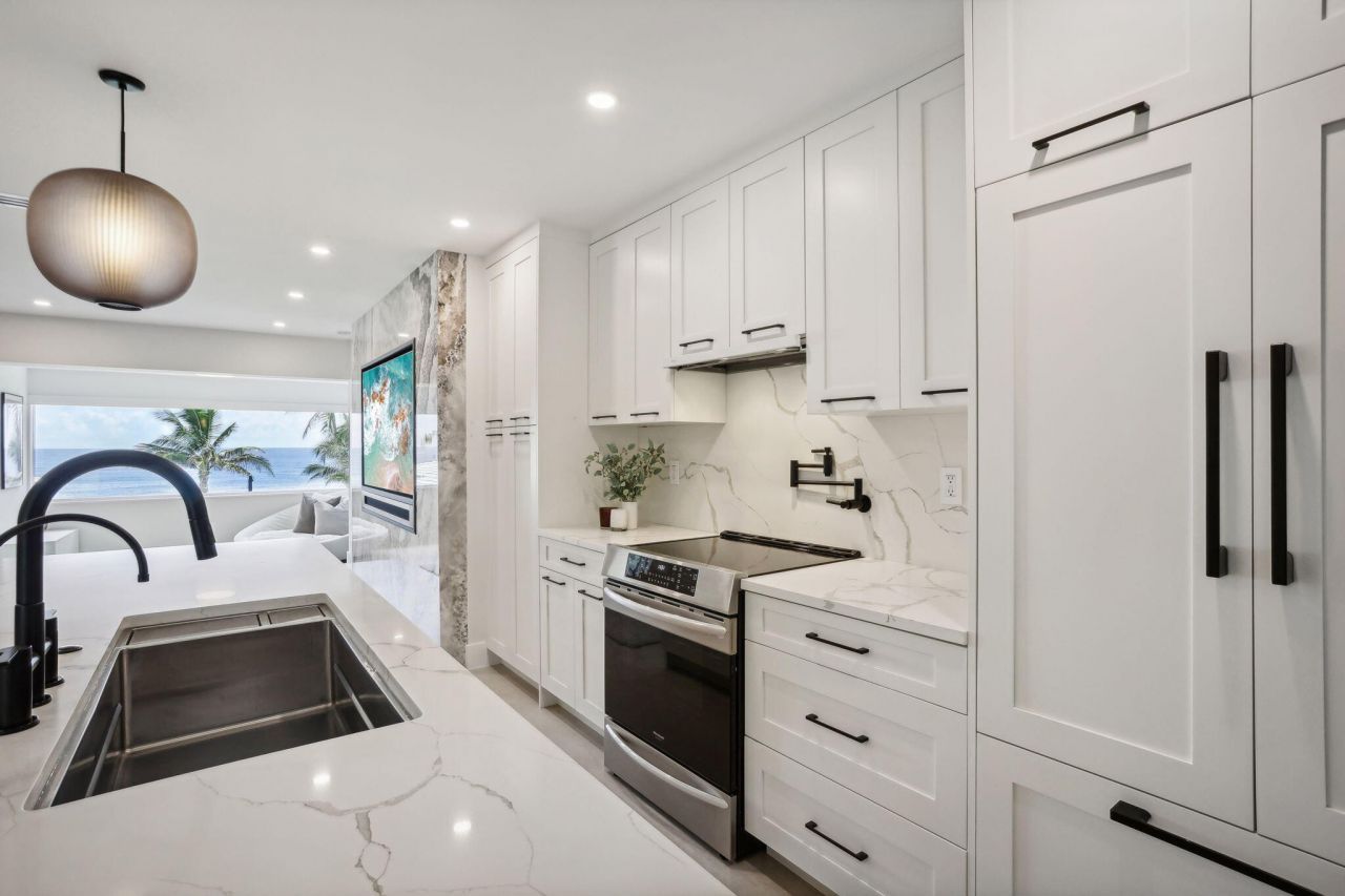 3401 S Ocean Boulevard, Unit 6, Highland Beach, FL 33487 Photo