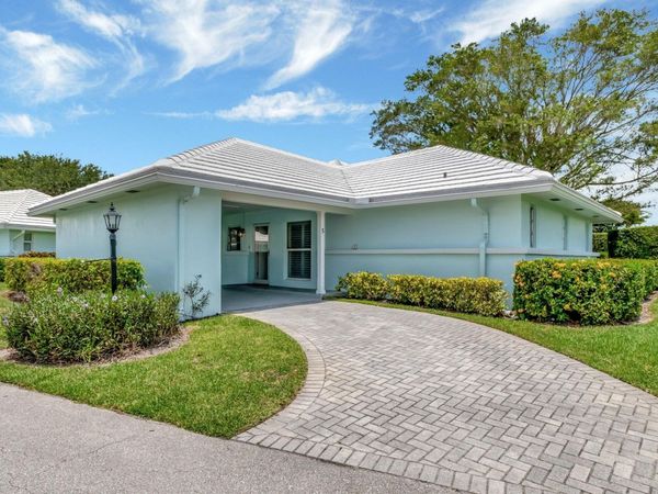 5 Slash Pine Drive, Boynton Beach, FL 33436