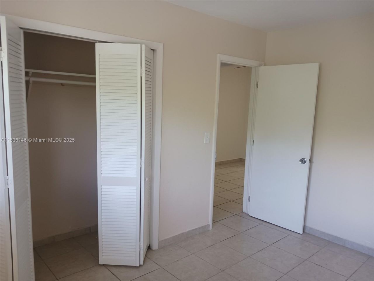 2700 NE 135th St, Unit 30, North Miami, FL 33181 Photo