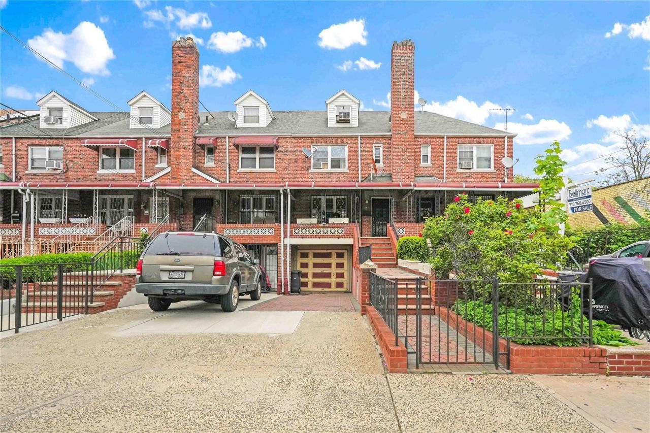 157 Remsen Avenue, Brooklyn, NY 11212 Main Photo