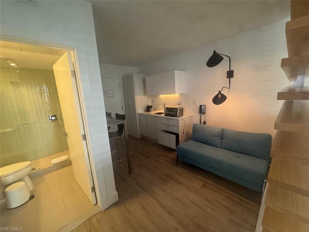 6080 Collins Ave, Unit 308, Miami Beach, FL 33140 Photo