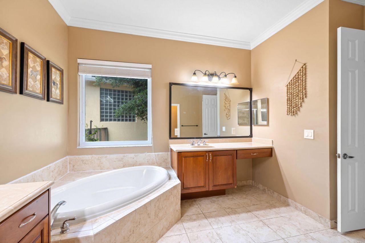 9614 Osprey Isles Boulevard, Palm Beach Gardens, FL 33412 Photo