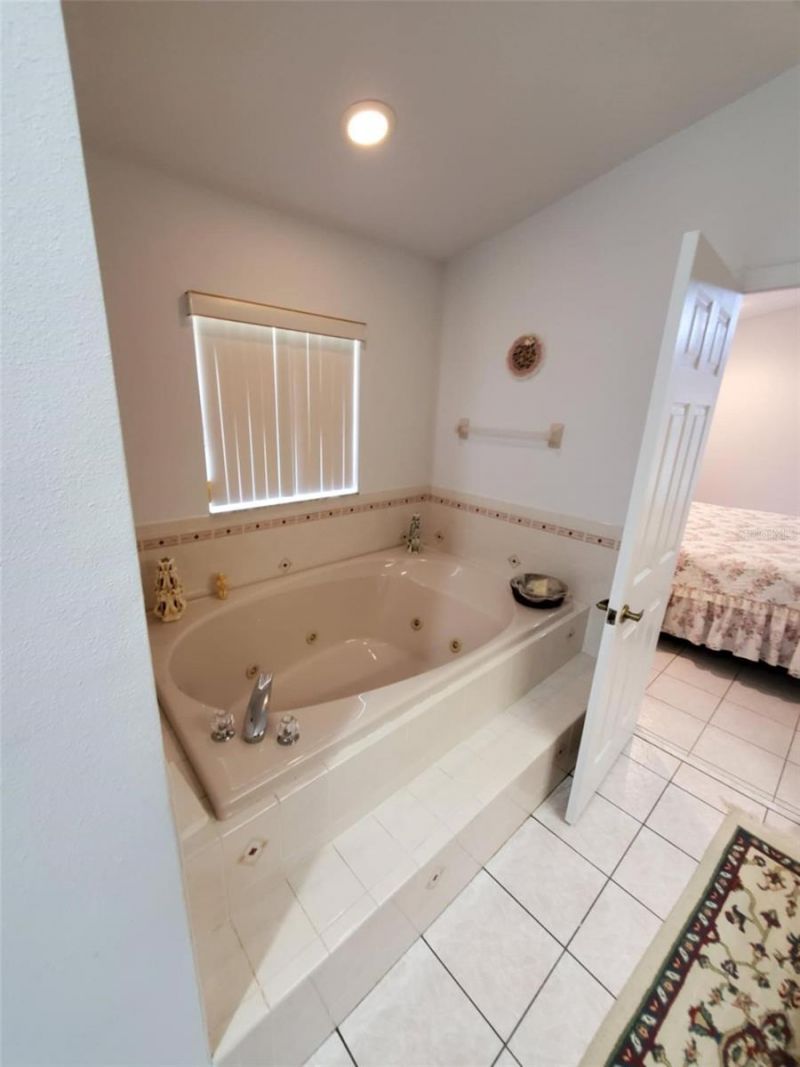 5025 Westshore Drive, New Port Richey, FL 34652 Photo