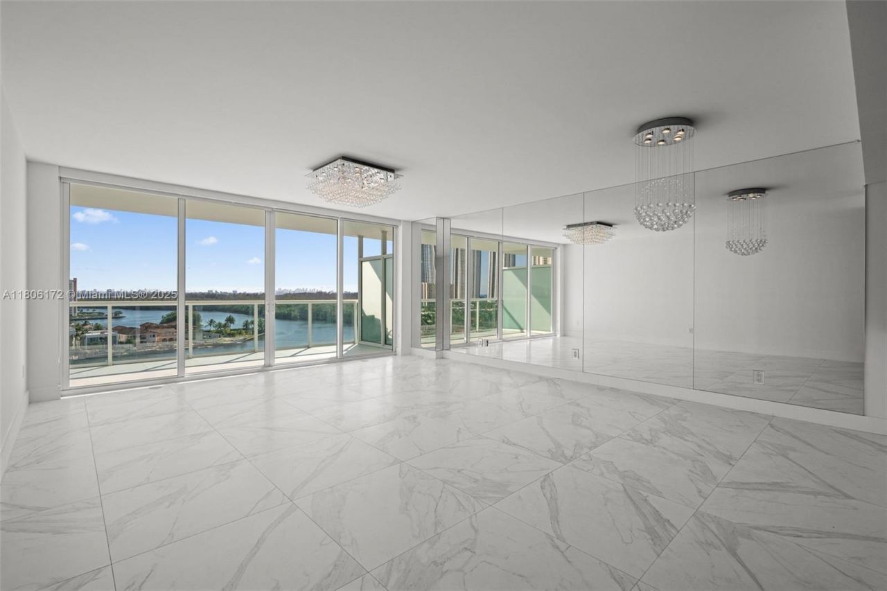400 Sunny Isles Blvd, Unit 1005, Sunny Isles Beach, FL 33160 Photo