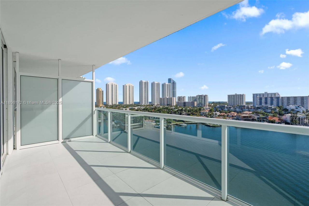 400 Sunny Isles Blvd, Unit 1005, Sunny Isles Beach, FL 33160 Photo