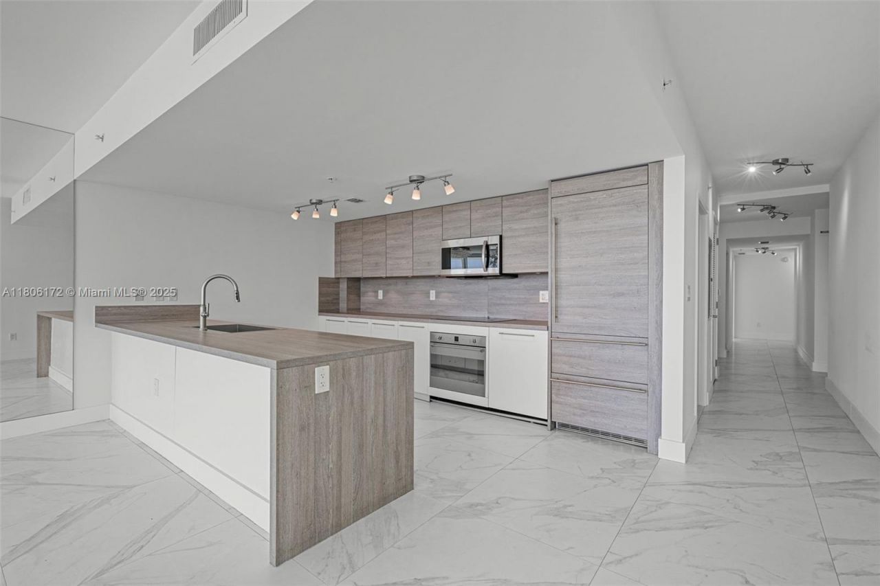 400 Sunny Isles Blvd, Unit 1005, Sunny Isles Beach, FL 33160 Photo