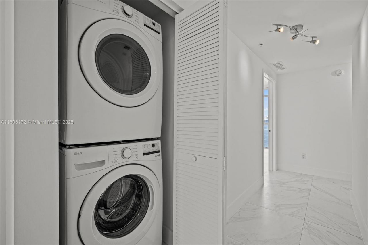 400 Sunny Isles Blvd, Unit 1005, Sunny Isles Beach, FL 33160 Photo