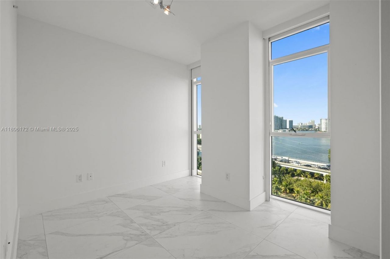 400 Sunny Isles Blvd, Unit 1005, Sunny Isles Beach, FL 33160 Photo