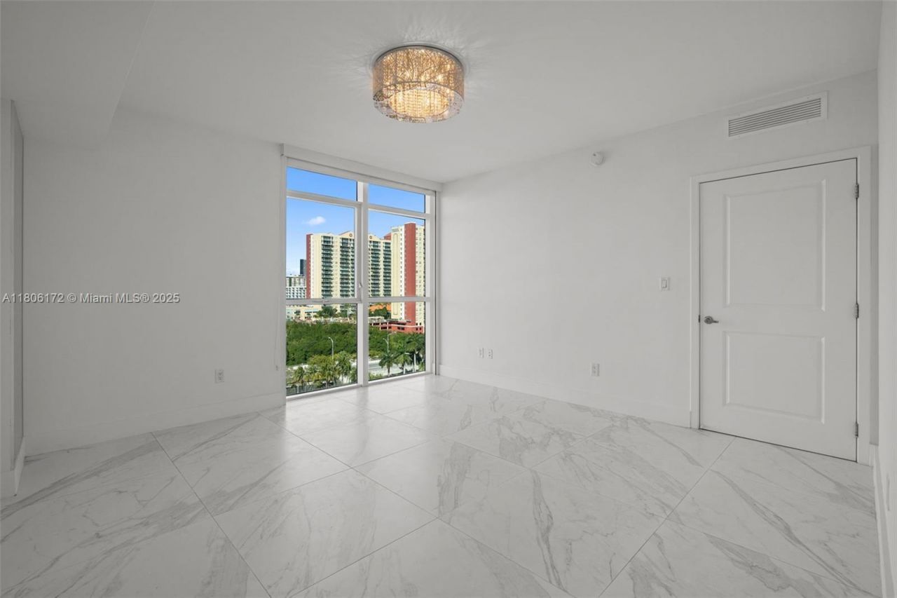 400 Sunny Isles Blvd, Unit 1005, Sunny Isles Beach, FL 33160 Photo