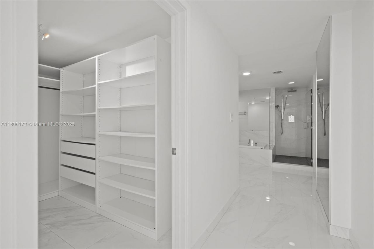 400 Sunny Isles Blvd, Unit 1005, Sunny Isles Beach, FL 33160 Photo