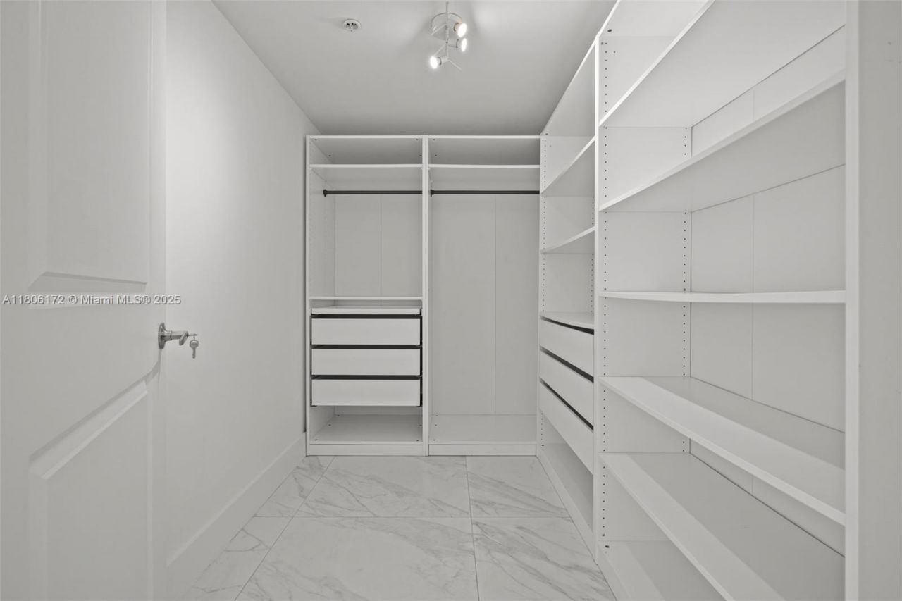 400 Sunny Isles Blvd, Unit 1005, Sunny Isles Beach, FL 33160 Photo