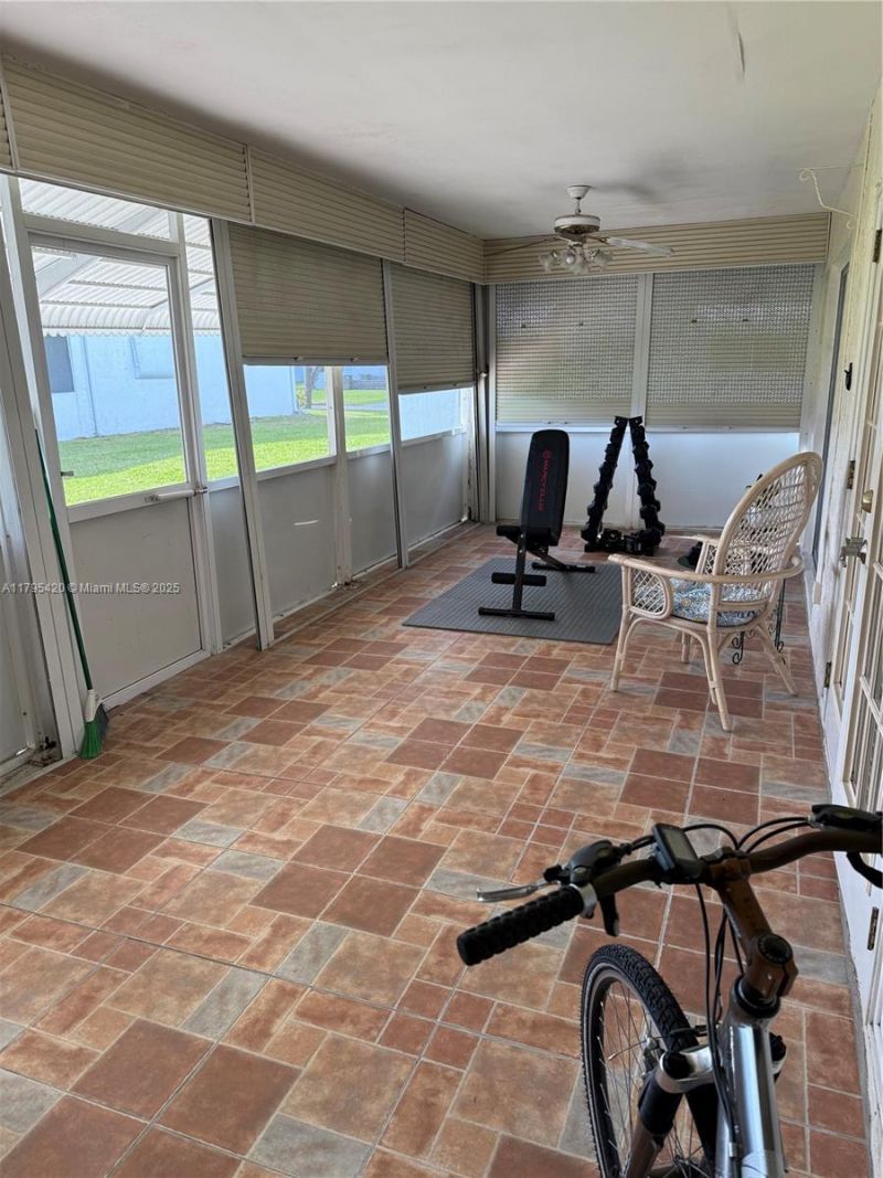 1250 NW 85th Ave, Plantation, FL 33322 Photo