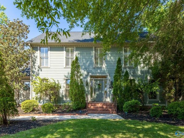 2401 Surrey Lane SE, Decatur, AL 35601