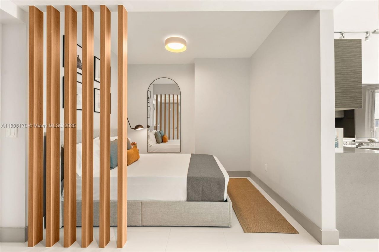 1080 Brickell Ave, Unit 3905, Miami, FL 33131 Photo