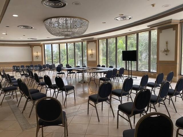 6039 Collins Ave, Unit 1110, Miami Beach, FL 33140 Photo