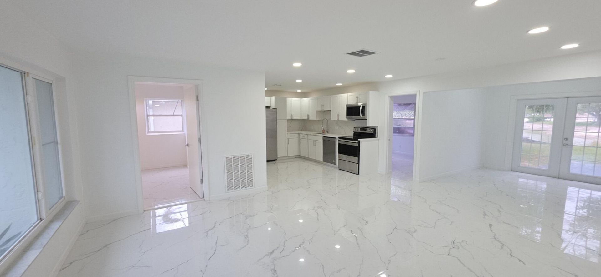 7112 Pine Manor Drive, Lake Worth, FL 33467 Photo