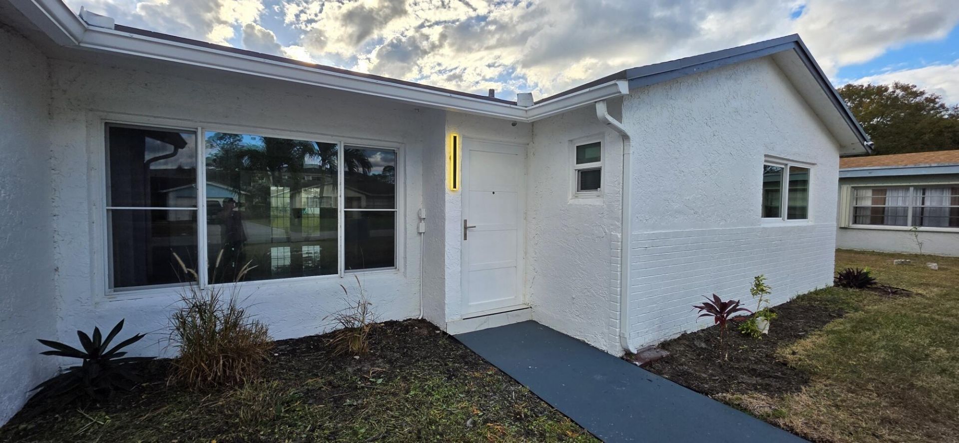 7112 Pine Manor Drive, Lake Worth, FL 33467 Photo