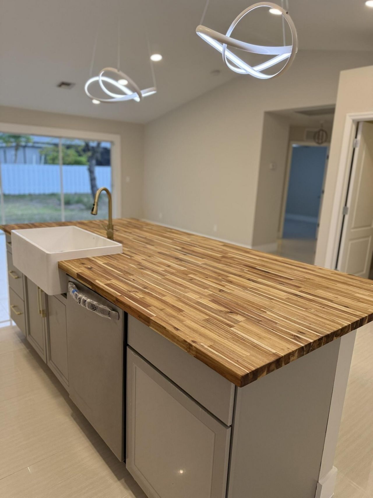 2118 NE 22nd Place, Cape Coral, FL 33909 Photo