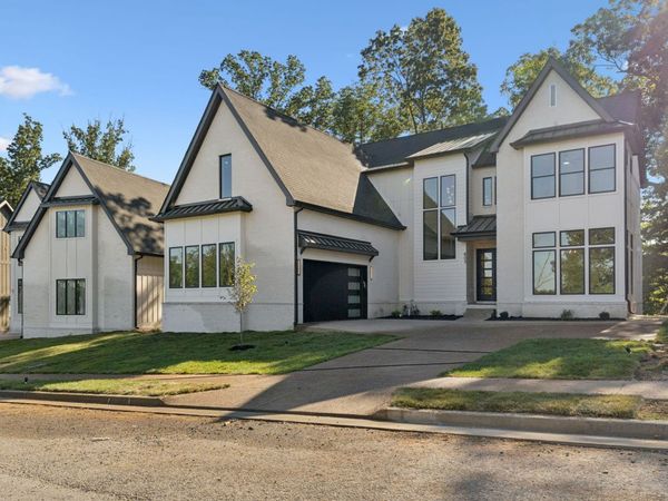 840 Summit Oaks Ct, Nashville, TN 37221