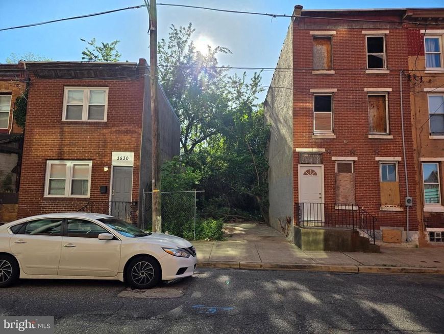 3532 N Carlisle Street, Philadelphia, PA 19140 Main Photo
