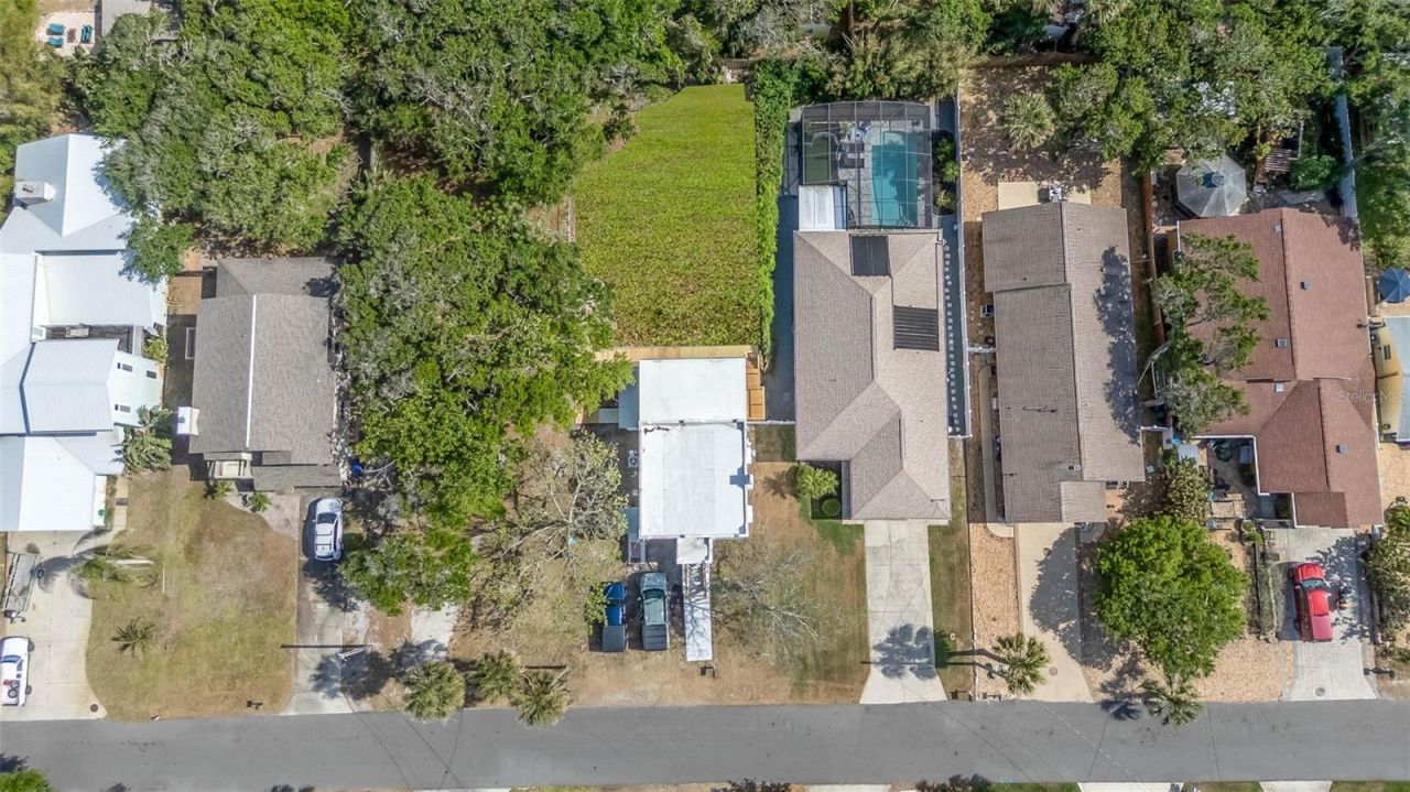 833 E 12th Avenue, New Smyrna Beach, FL 32169 Photo