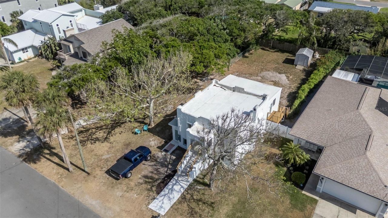 833 E 12th Avenue, New Smyrna Beach, FL 32169 Photo