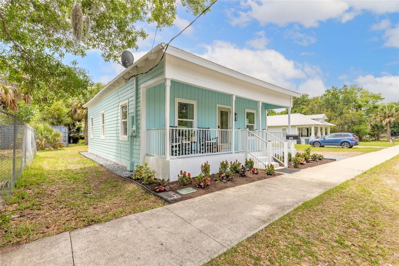 306 Sheldon Street, New Smyrna Beach, FL 32168 Photo