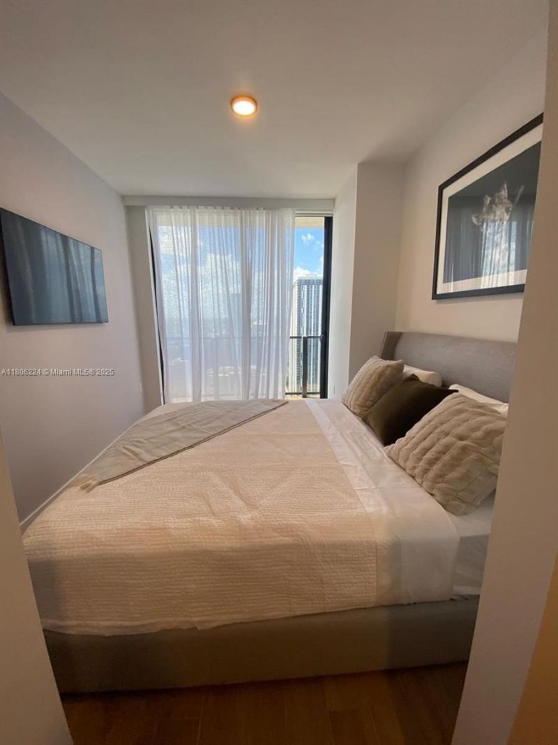 398 NE 5th St, Unit 1619, Miami, FL 33132 Photo